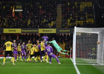 Davinson Sánchez, marca segundo gol en el triunfo ante el Watford