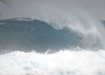 Estados Unidos levanta alerta de tsunami