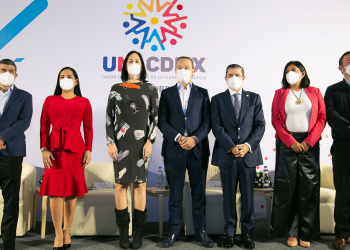 La UNACDMX coincide en no cerrar actividades económicas
