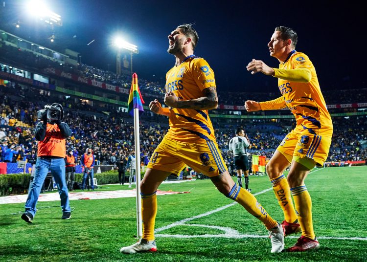 Andre-Pierre Gignac celebrates his goal 2-1with Florian Thaivn of Tigres during the game Tigres UANL vs Atletico San Luis, corresponding to day 06 of the Torneo Clausura Grita Mexico C22 of Liga BBVA MX, at Universitario Stadium, on February 19, 2022.
Andre-Pierre Gignac celebra su gol 2-1 con Florian Thauvin de Tigres durante el partido Tigres UANL vs Atletico San Luis, correspondiente a la jornada 06 del Torneo Clausura Grita Mexico C22 de la Liga BBVA MX, en el Estadio Universitario, el 19 de Febrero de 2022.