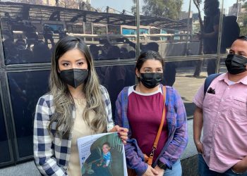 Mamá de niño con cáncer ratificó denuncia por homicidio contra AMLO y autoridades de Salud 