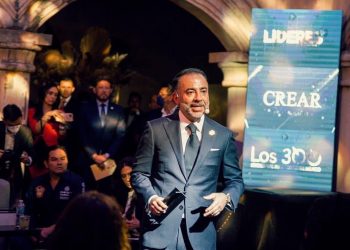 Fernando Flores, uno de los 300 Líderes más influyentes del país