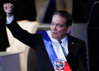 Exige el presidente de Panamá respeto a AMLO y respalda a su canciller