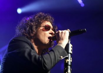 Bunbury anuncia que se retirará de los escenarios