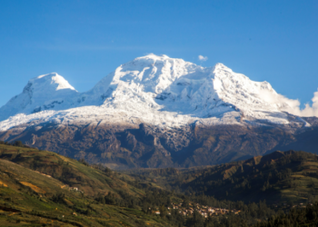 Perú alerta sobre la pérdida de extensión de glaciares y pantanos