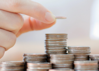 La FED está esperanzada en que la inflación disminuya: Correa