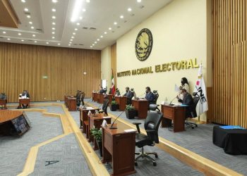 Morena acusa al INE de obstaculizar la Revocación de Mandato