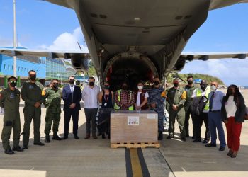 México entrega vacunas contra COVID-19 a Dominica y San Vicente y las Granadinas