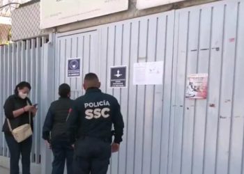 Un menor es herido por arma de fuego en secundaria en Iztapalapa