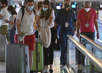 Australia reabre sus fronteras a turistas vacunados contra COVID 19