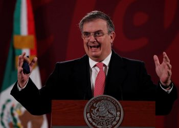 Ebrard se dice “optimista” tras réplica a los fabricantes de armas de EU