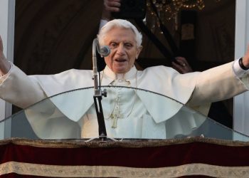 Benedicto XVI pide perdón por los abusos y errores bajo su responsabilidad