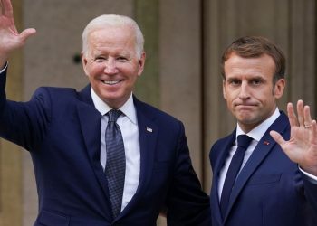 Biden conversa con Macron previo a su encuentro con Putin