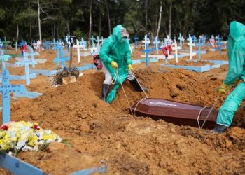 Brasil acumula 638,048 muertes por COVID 19