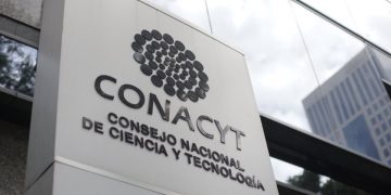 Conacyt no suspenderá becas a embarazadas