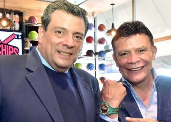 Daniel Zaragoza recibe homenaje por parte del WBC