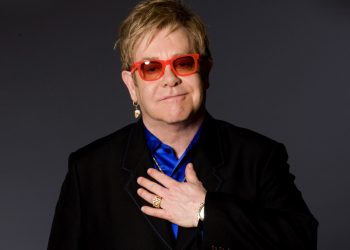 Elton John afirma que Putin es un ‘pequeño bastardo’￼