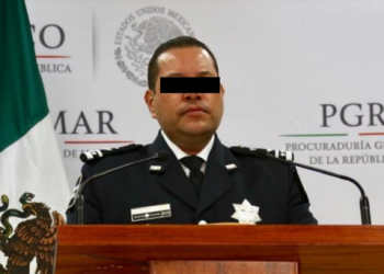 Dan 10 años de cárcel a ex comandante de la Policía Federal en EU