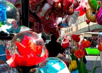 Comercio en Pequeño en la CDMX reporta mucha afluencia, pero poca venta por 14 de febrero