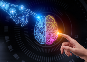 La inteligencia artificial usada en la salud discrimina a los mayores: OMS