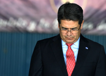 Detienen a expresidente hondureño tras petición de EU