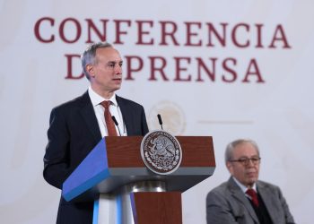 México acumula tres semanas de reducción de casos de COVID 19