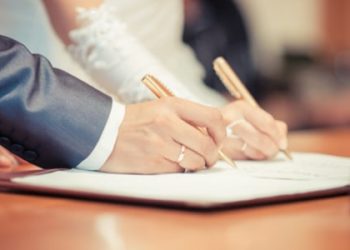 Iglesia Católica acusa a “leyes e ideologías” de “socavar” el matrimonio