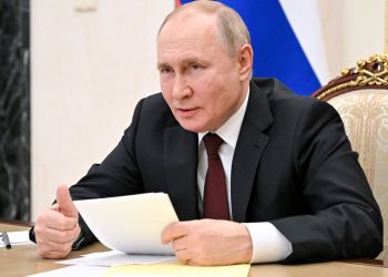 Putin llama a los militares ucranianos a tomar el poder