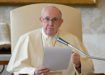 Papa Francisco aboga por el diálogo ante crisis en Ucrania