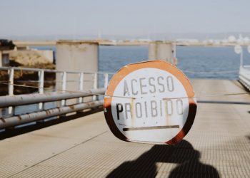 Portugal comenzará una retirada gradual de las restricciones por COVID-19
