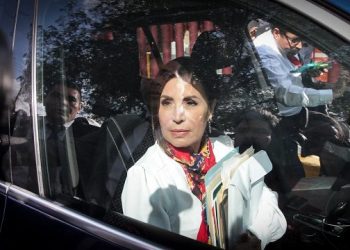 Rosario Robles comparecerá virtualmente por secuelas de COVID, adelanta a ENFOQUE su abogado