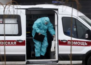 Rusia registra nuevo récord de contagios de COVID-19