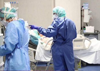 Pandemia sigue perturbando los servicios sanitarios en un 90% de países