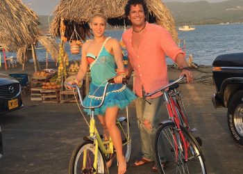 Carlos Vives homenajea a Shakira en su cumpleaños 45