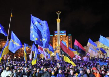 La UE concluye aprobación de ayuda de emergencia de 1.200 millones a Ucrania