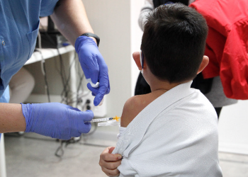 Ecuador vacunará contra COVID 19 a niños de 3 a 5 años