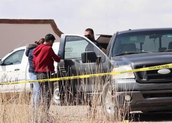 Abandonan camioneta con cadáveres en Zacatecas