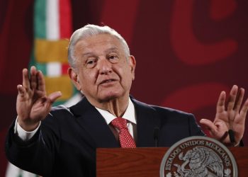 López Obrador descarta que secretario de Marina declare por caso Ayotzinapa