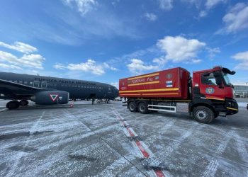 Avión de la FAM sale de Bucarest con 63 pasajeros, 33 mexicanos