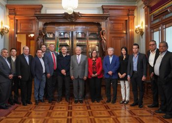 Seguirán sin aumento los precios de las gasolinas y diésel: AMLO