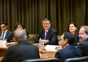 Se debe evitar una crisis humanitaria en Ucrania: Ebrard