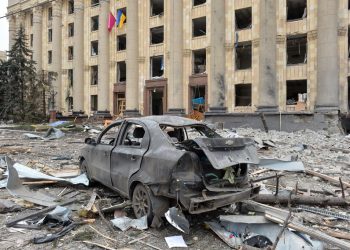 Nuevo bombardeo en Járkov deja al menos 10 muertos