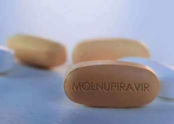 El fármaco molnupiravir elimina el virus activo de COVID-19 en tres días