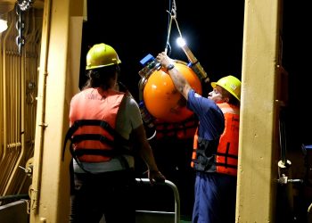 Científicos recuperan tres sismómetros en la Brecha de Guerrero