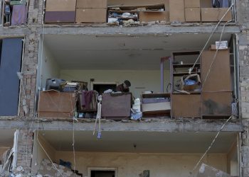 Ucrania informa de decenas de muertos en varias ciudades por ataques rusos