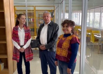 López Obrador visitó el Centro Cultural y deportivo Utopía en Iztapalapa