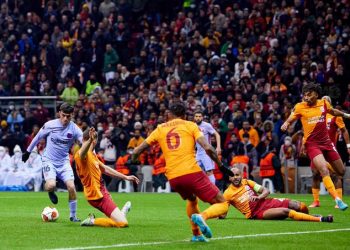 Pedri y Aubemayang meten al Barça en cuartos de la Liga de Europa