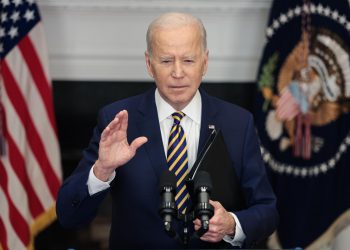 Biden autoriza otros 200 millones de dólares en ayuda militar para Ucrania