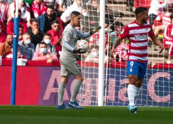 Elche se impone 1-0 al Granada en la jornada 28 de la Liga de España