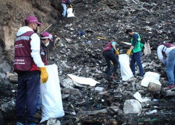 Arranca programa Empleo Verde, buscan limpiar barrancas en CDMX